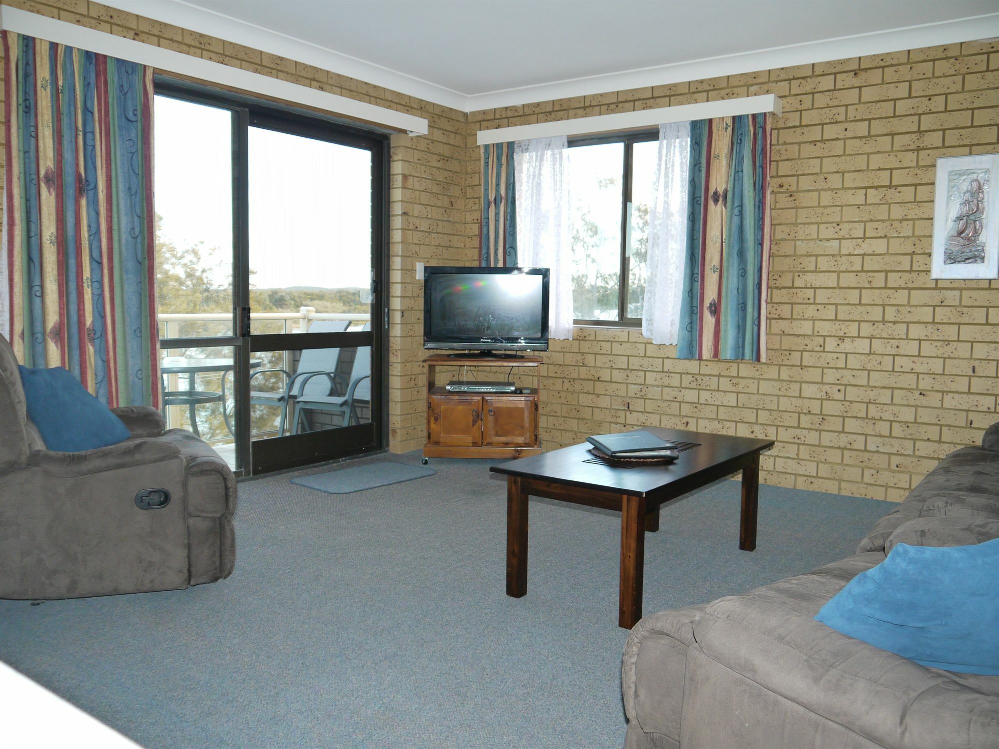 Marcel Towers Holiday Apartments Намбакка-Хедс Экстерьер фото